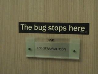 the bug stops here Ļλ˼-Աһ